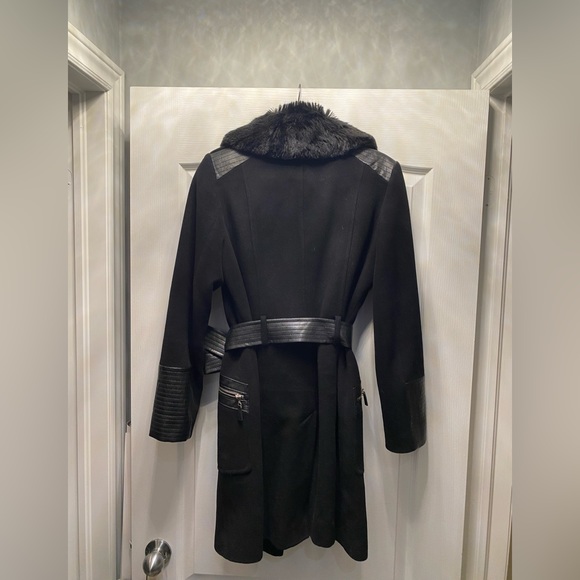 Via Spiga black coat with faux fur collar leather details size 10 - Picture 13 of 14